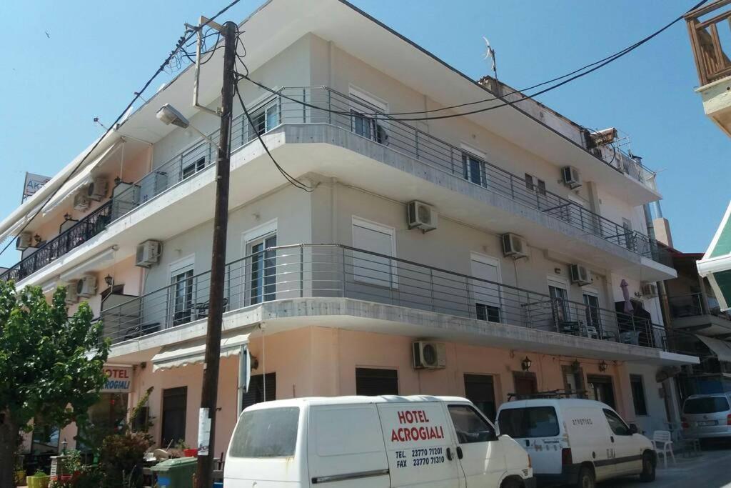Zefis Appartment Уранополис Экстерьер фото